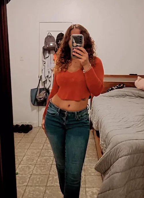 Her midriff is just perfect, what would you do to it?