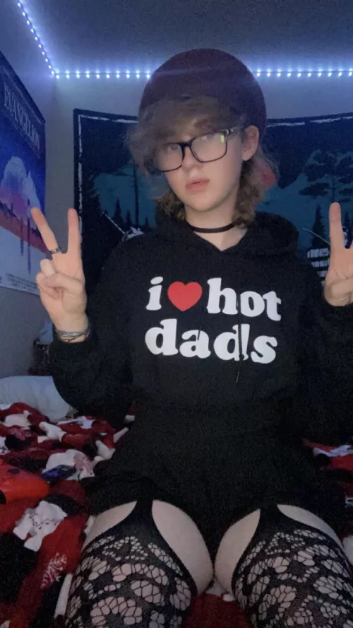 I love this hoodie!! Do you guys think it’s cute?