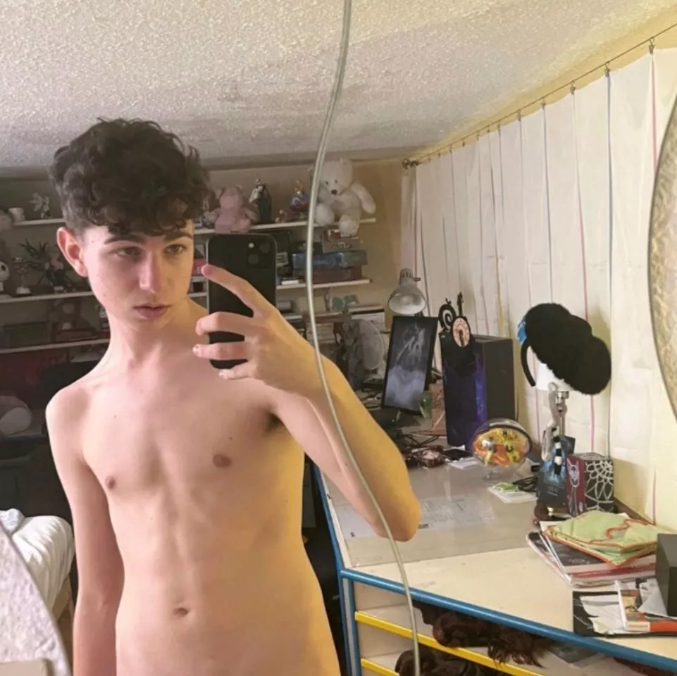 Im straight asf with a gf, but im craving smthn zesty rn