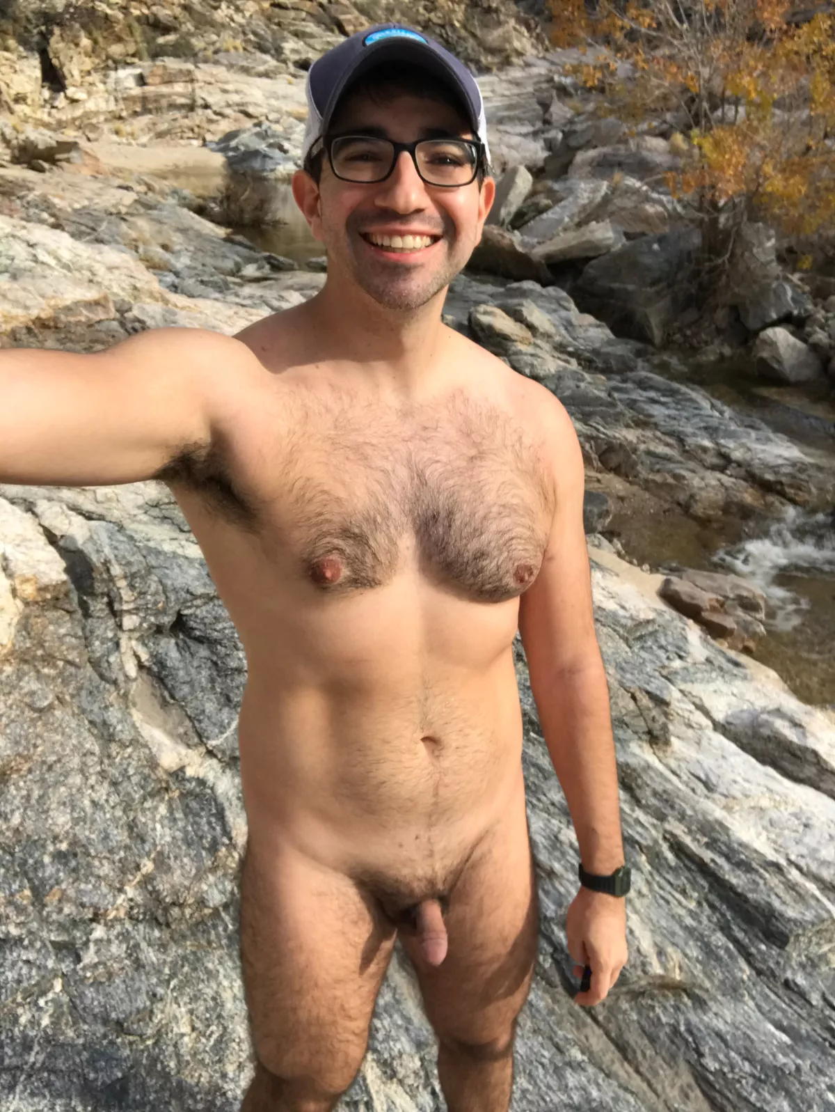(me) like i said, i reaaaally like hiking nude