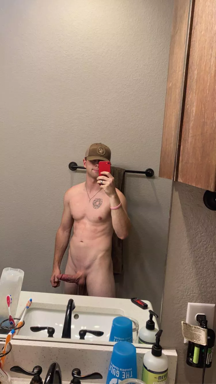 My cock is so hard and thick😈😉hmu