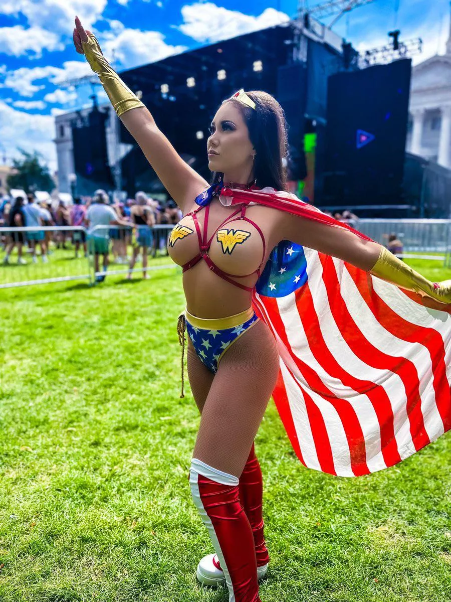 My favorite outfit in a while