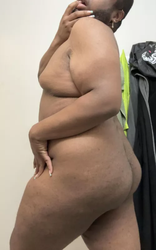 Need a bf to take a bite of this peach