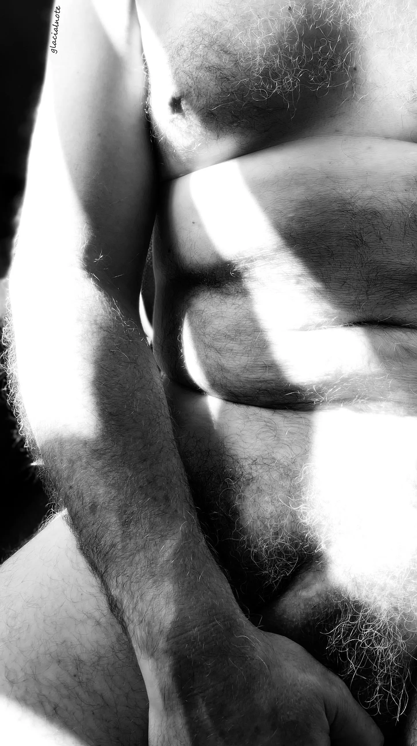 Tangled in light [m]