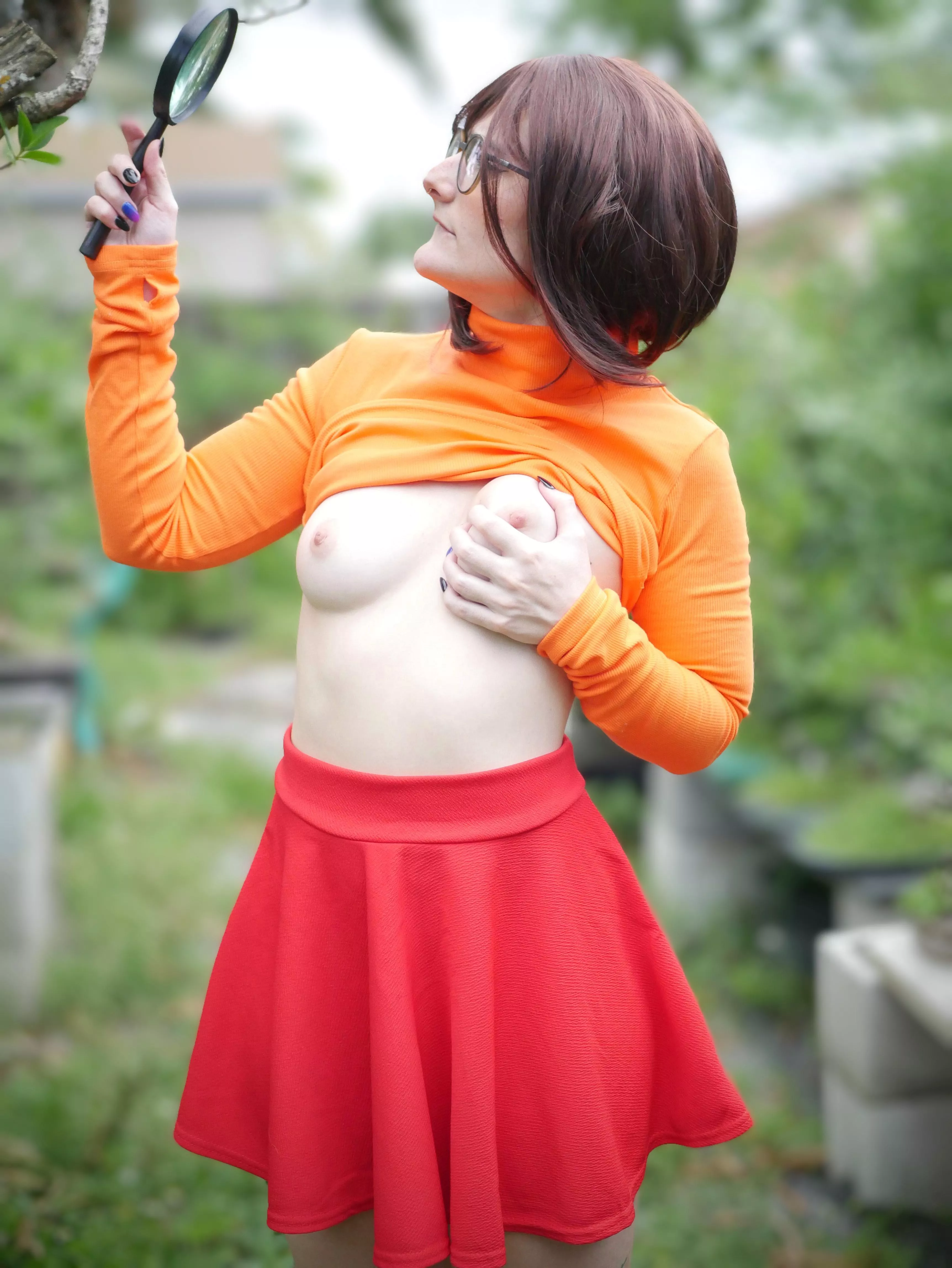Velma Loves A Good Mystery by cpl420