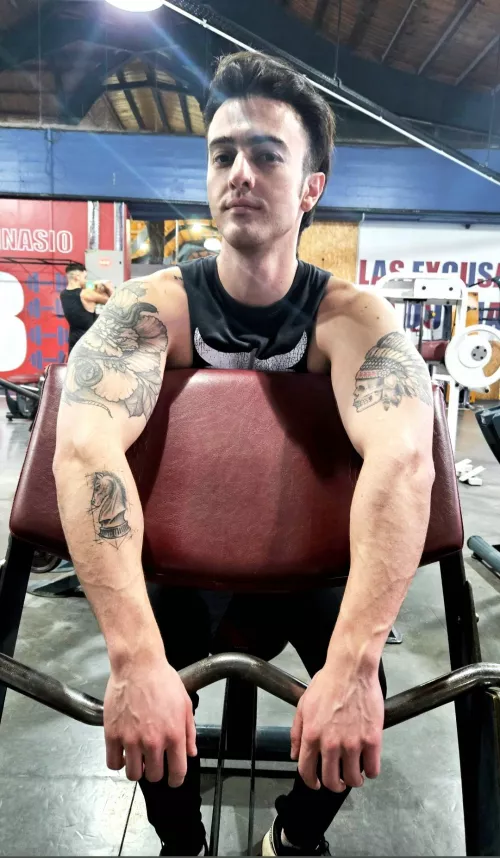 Well I don't know if this pic is good enough 🙈