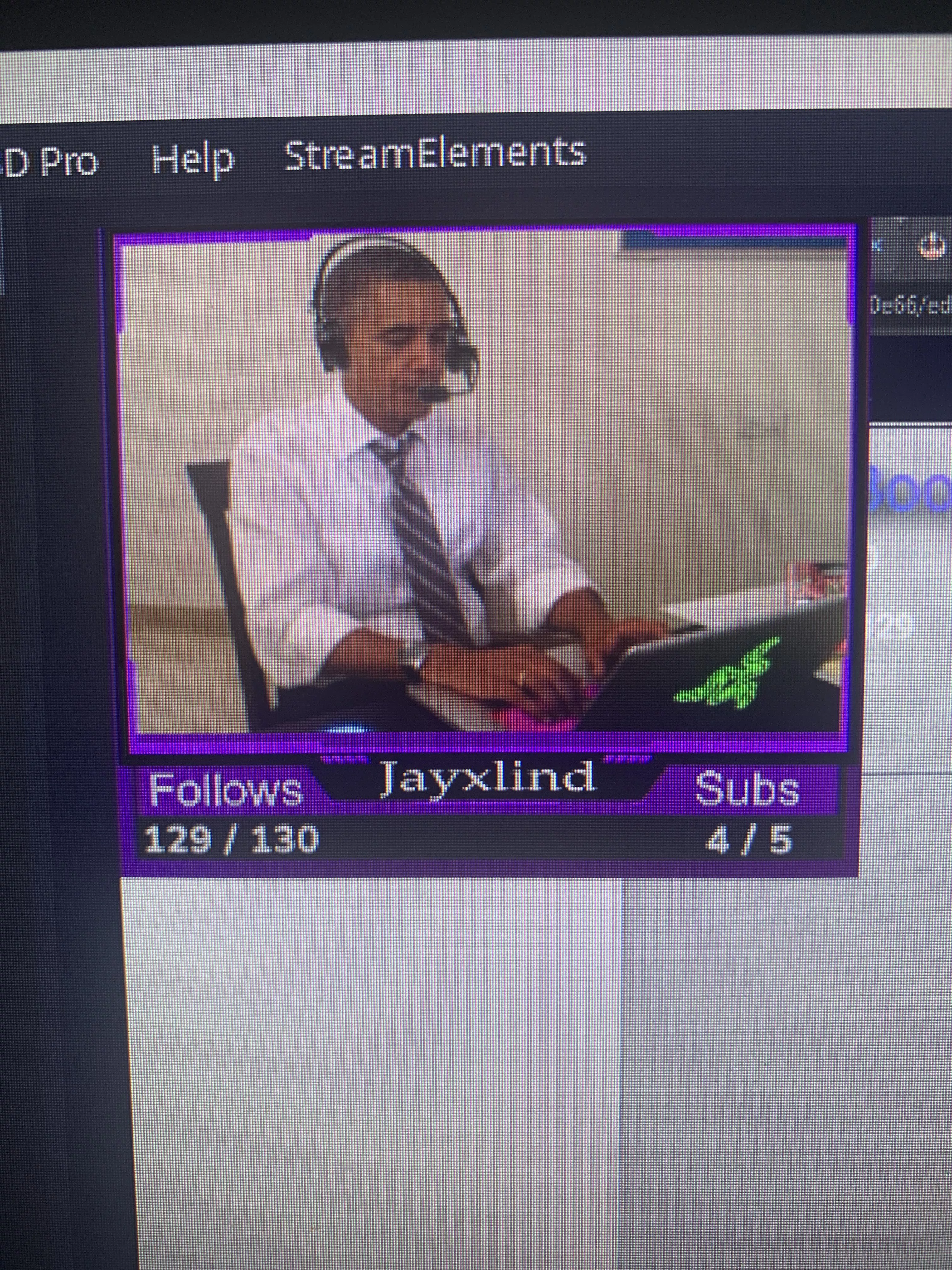 What should I add in the middle of my cam border between my goals?