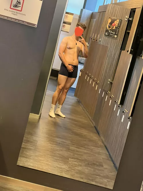 [24] HMU for Face! German DM me