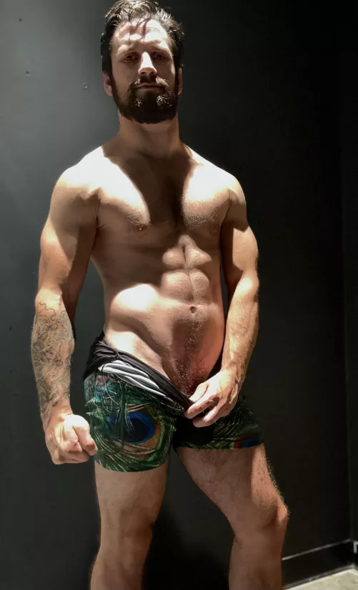 [30] This print is called peacock