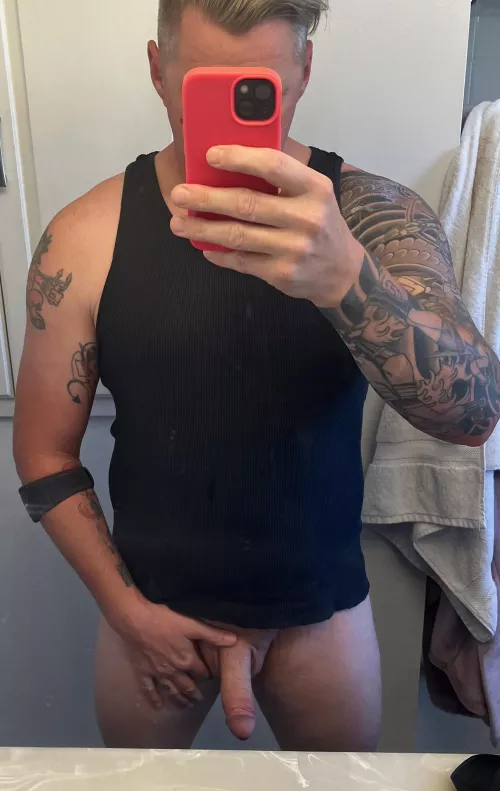 [44]How is this dad lookin?