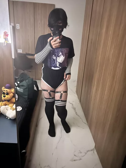 All my weight goes to my thighs UwU What do you think?