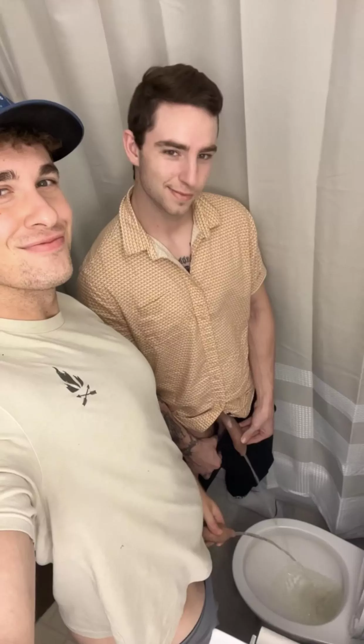 Are you jealous of this toilet?🐽💦