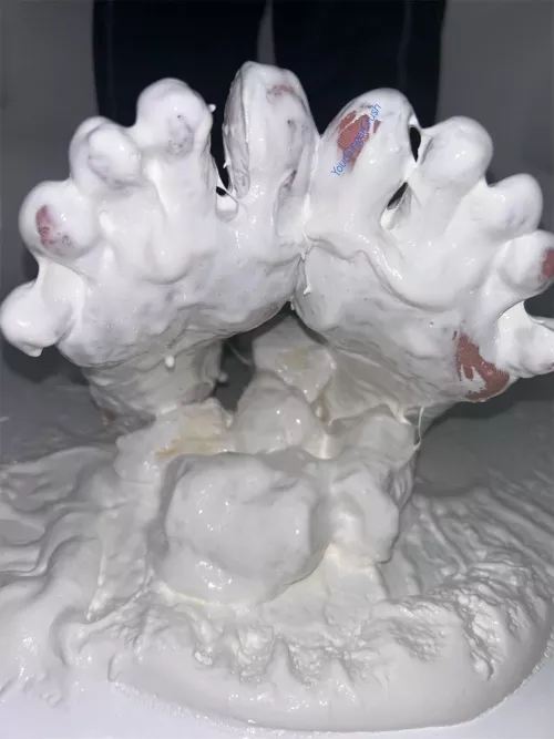 Calling all WAM fans with a foot fetish. ☁️👣💙