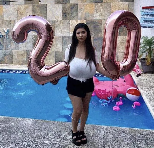 Can’t hide those udders