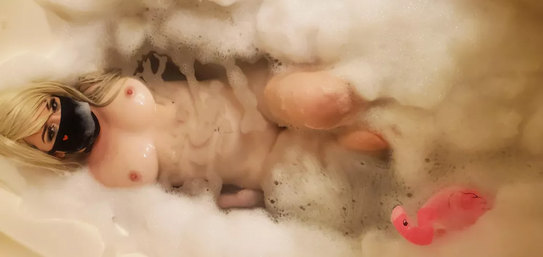 come to the bath there is plenty of room