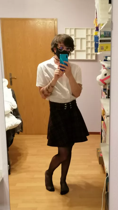 Does a skirt suit me?