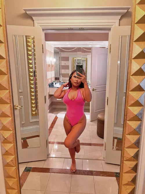 Feeling good in pink