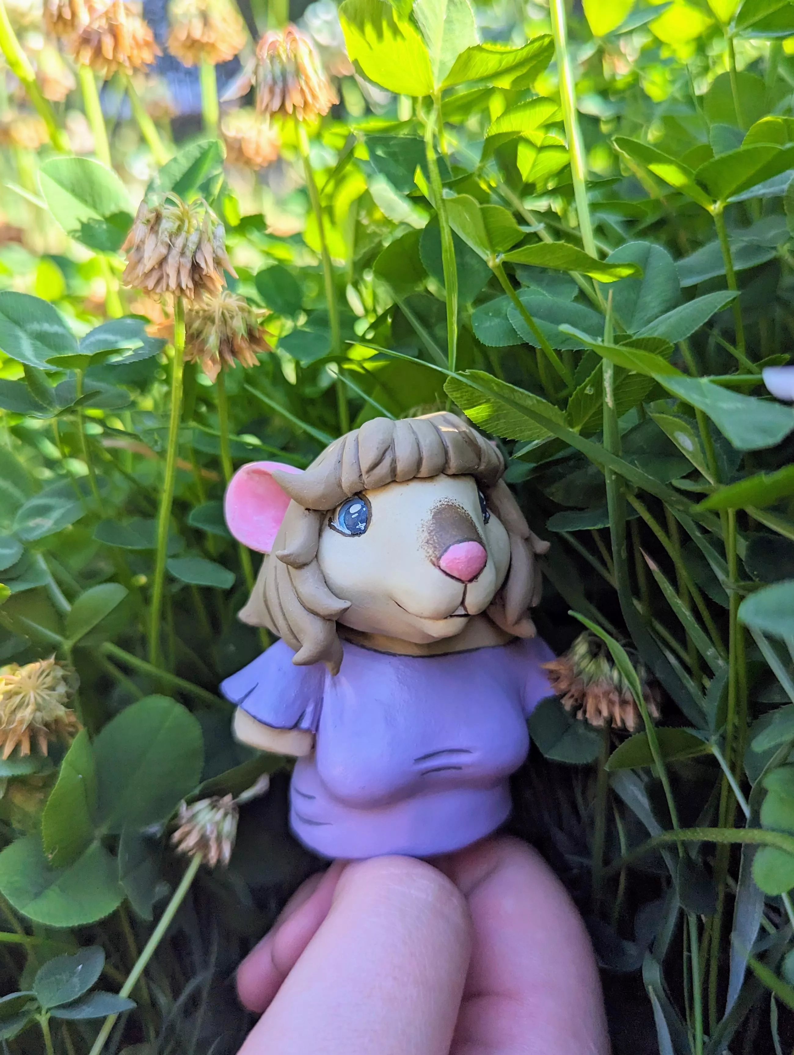 Fursona Bust Sculpture feat. my fingers (made by me)