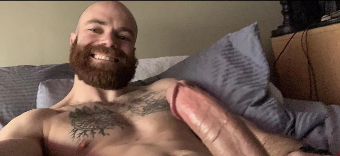 Here’s my beard, and here’s my boner. Why don’t you come on over? Here’s my beard, and here’s my boner. Why don’t you come on over?