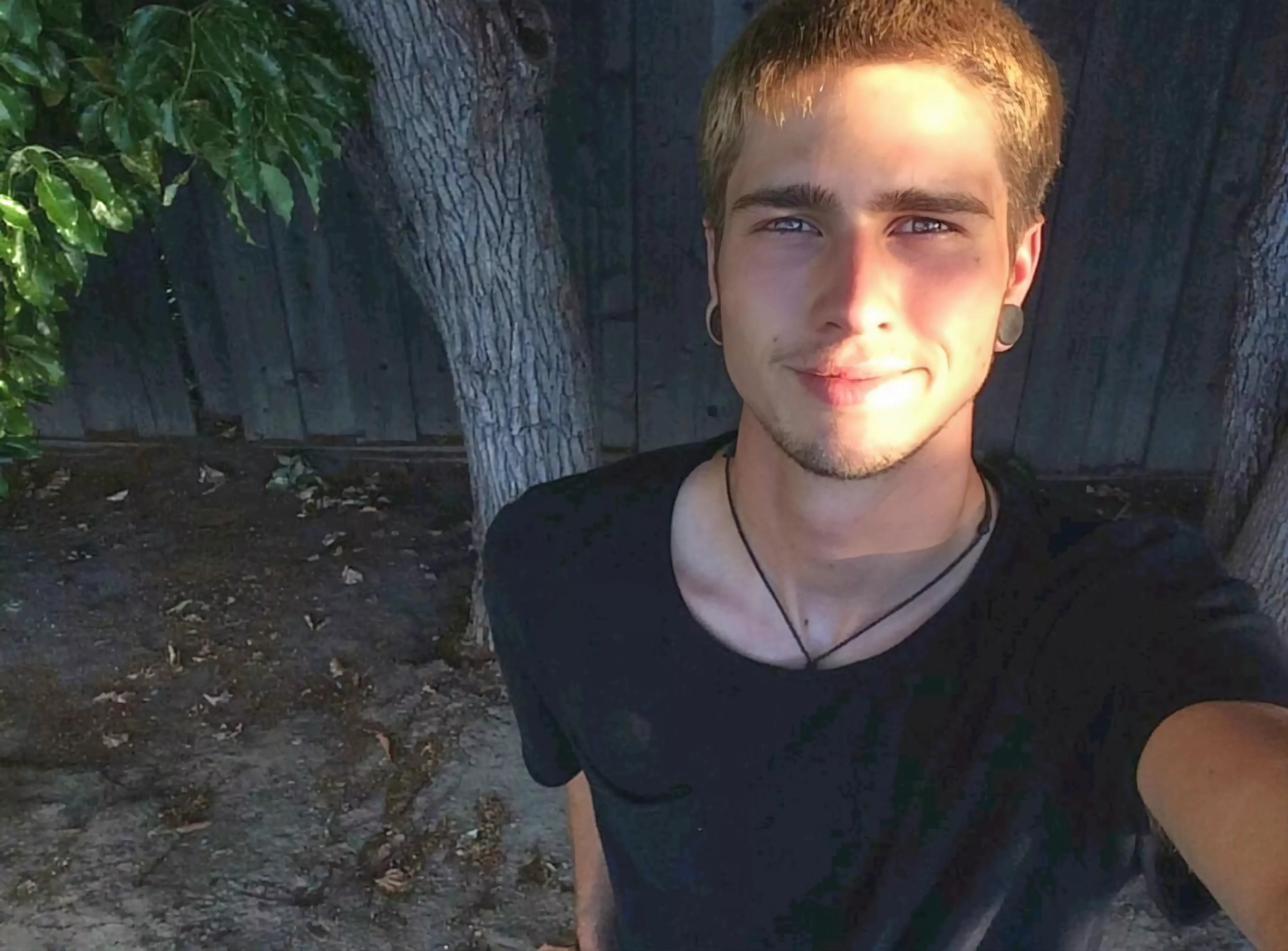 Hi guys. Been relaxing outside. Bout to relax inside. If only I had a gamer buddy lol. Could be fun. Have a good one men.