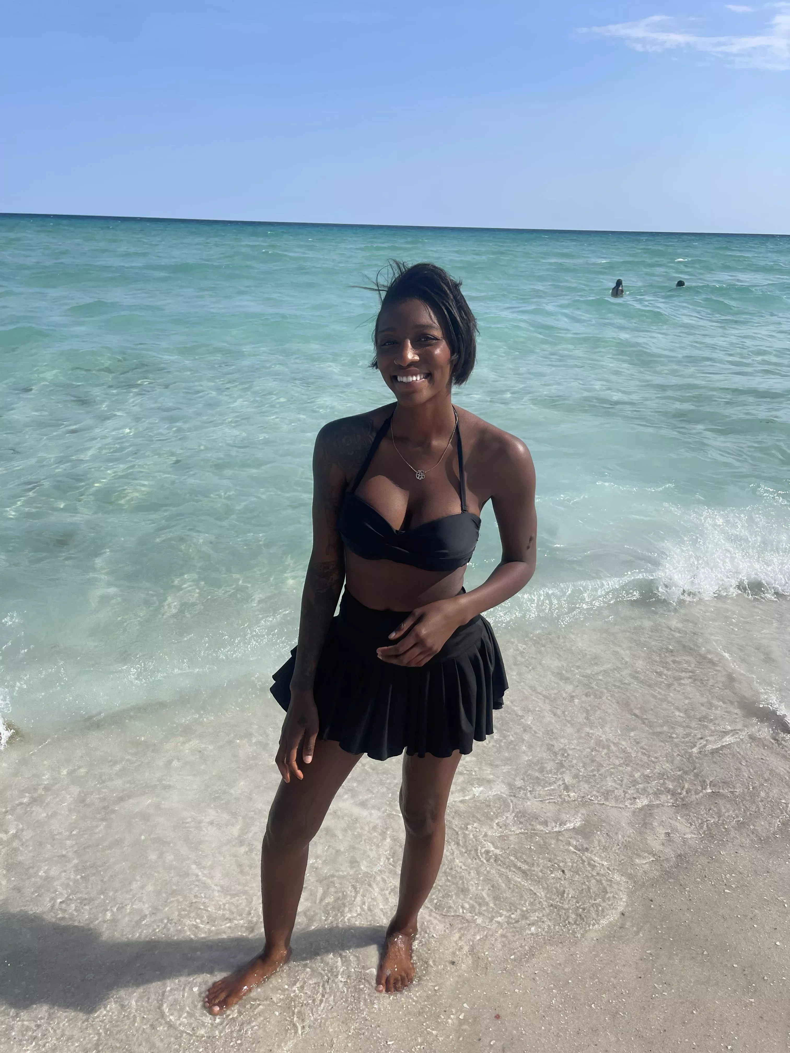 I wanna sit in the sand 🌊 ✨