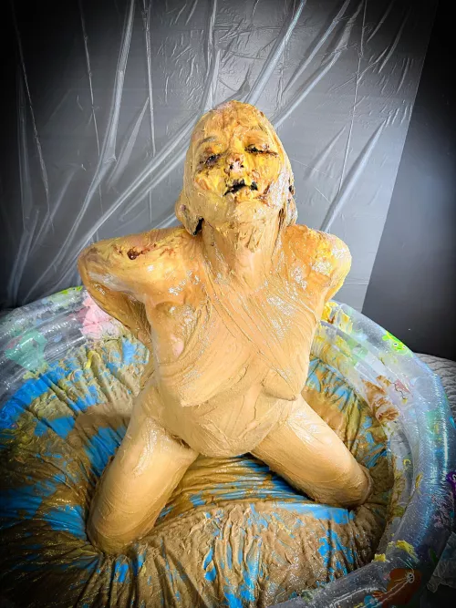 I'm such a mess 🤎🤍🍰