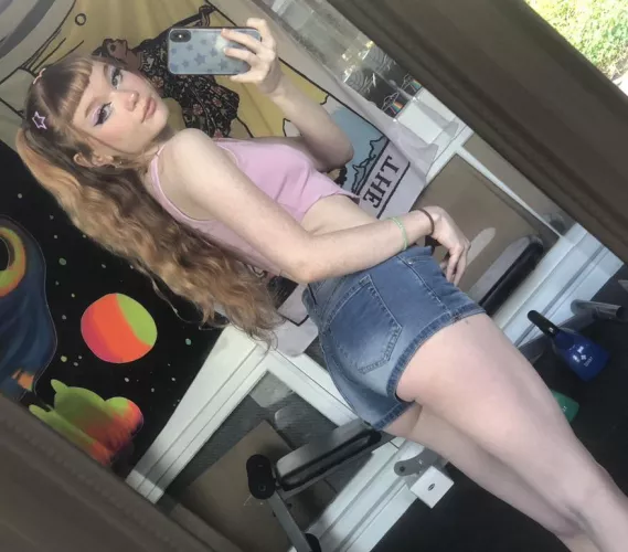 little booty in little shorts