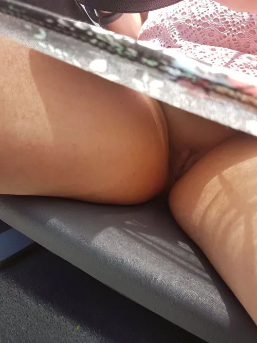Oops, caught with no panties on the bus