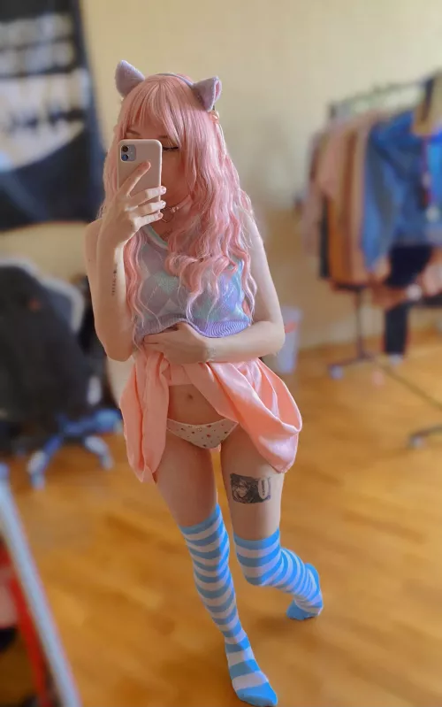 Ready to get spoiled and shower you with nudes and attention