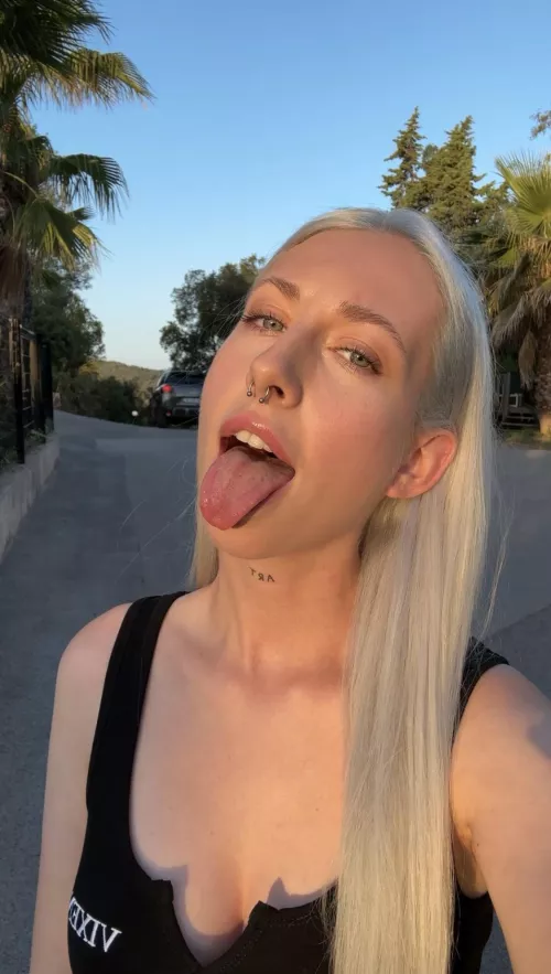 See what this tongue can do for you! Now on my discounted onlyfans! Just 4$ for a limited time!