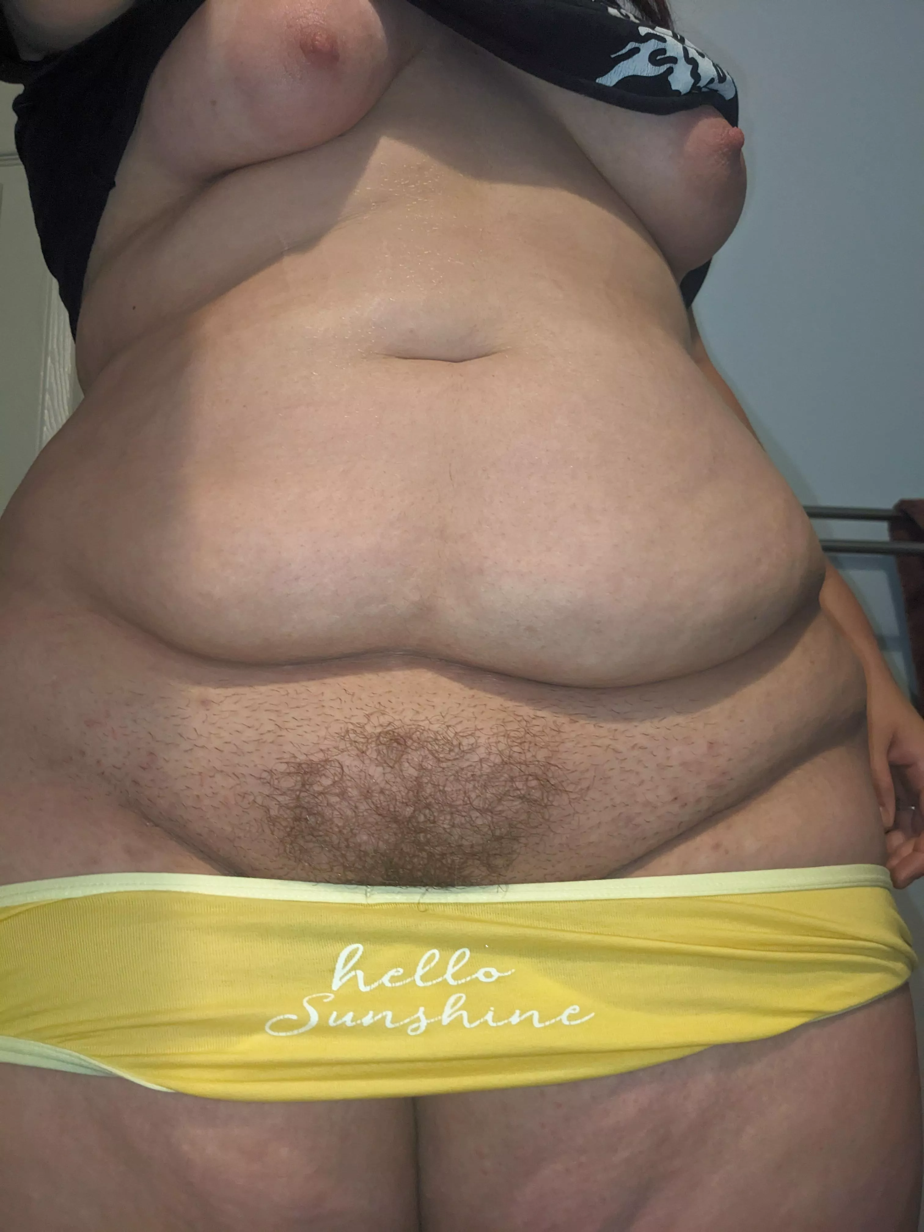 Should I fully grow out my bush? 🥰