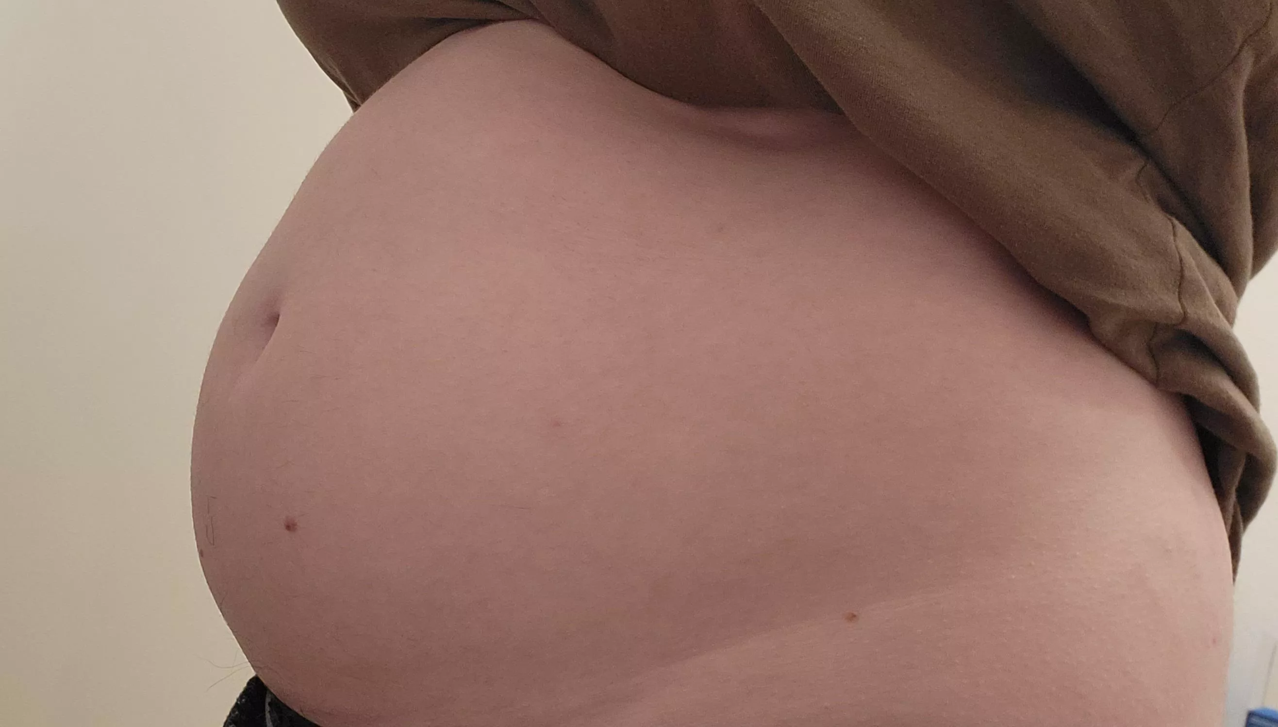 Special thanks to my friends for keeping me well fed the last few days. Here's a photo from one of my sponsored stuffings