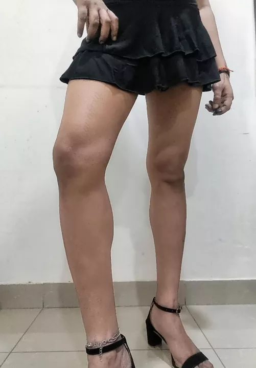 Would you submit to my thighs like a good puppy?