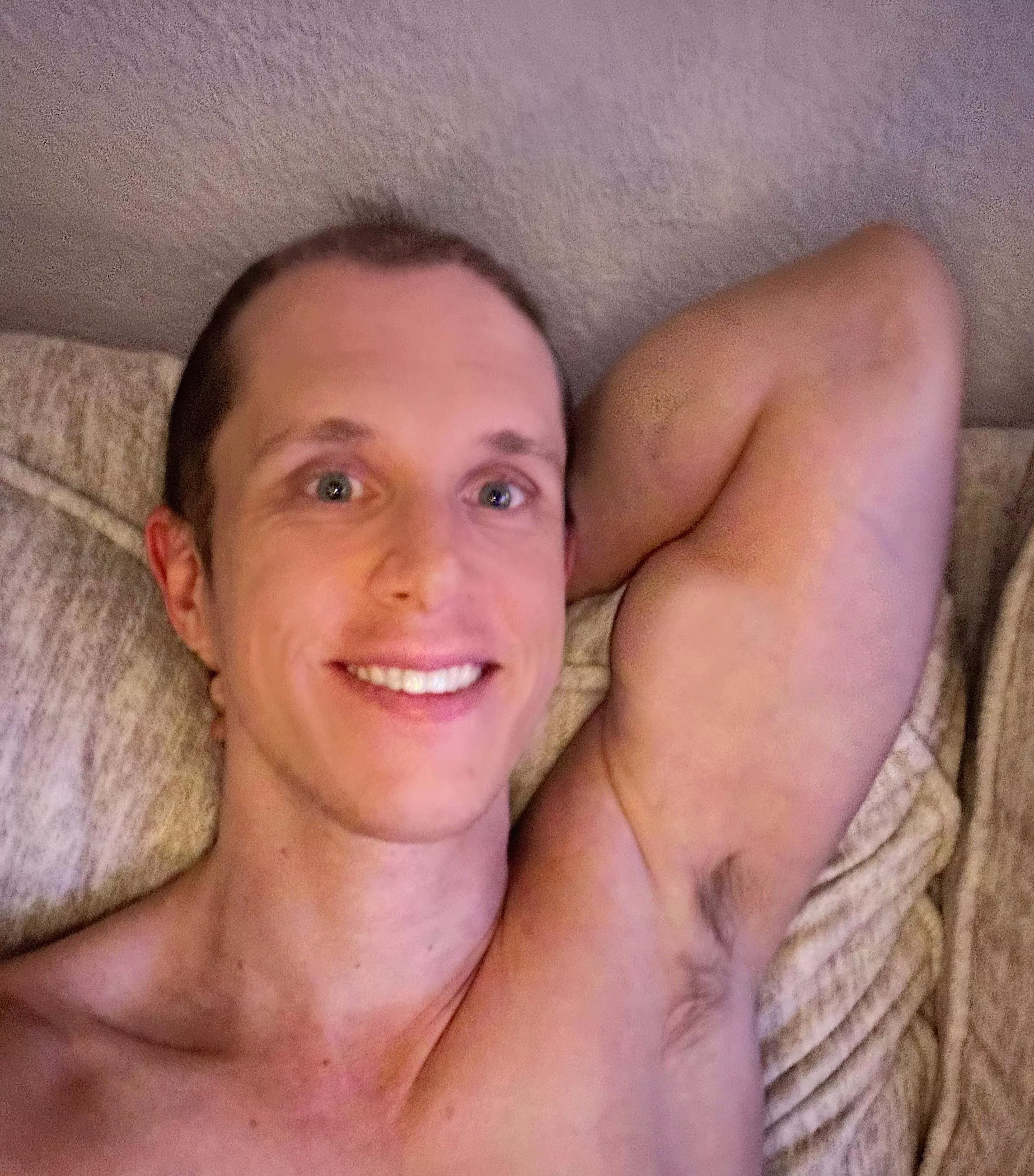 37 Year Old Gay Bro gone mild. I’m practically Nakey 🙊 But the picture only shows a little… 37 Year Old Gay Bro gone mild. I’m practically Nakey 🙊 But the picture only shows a little…