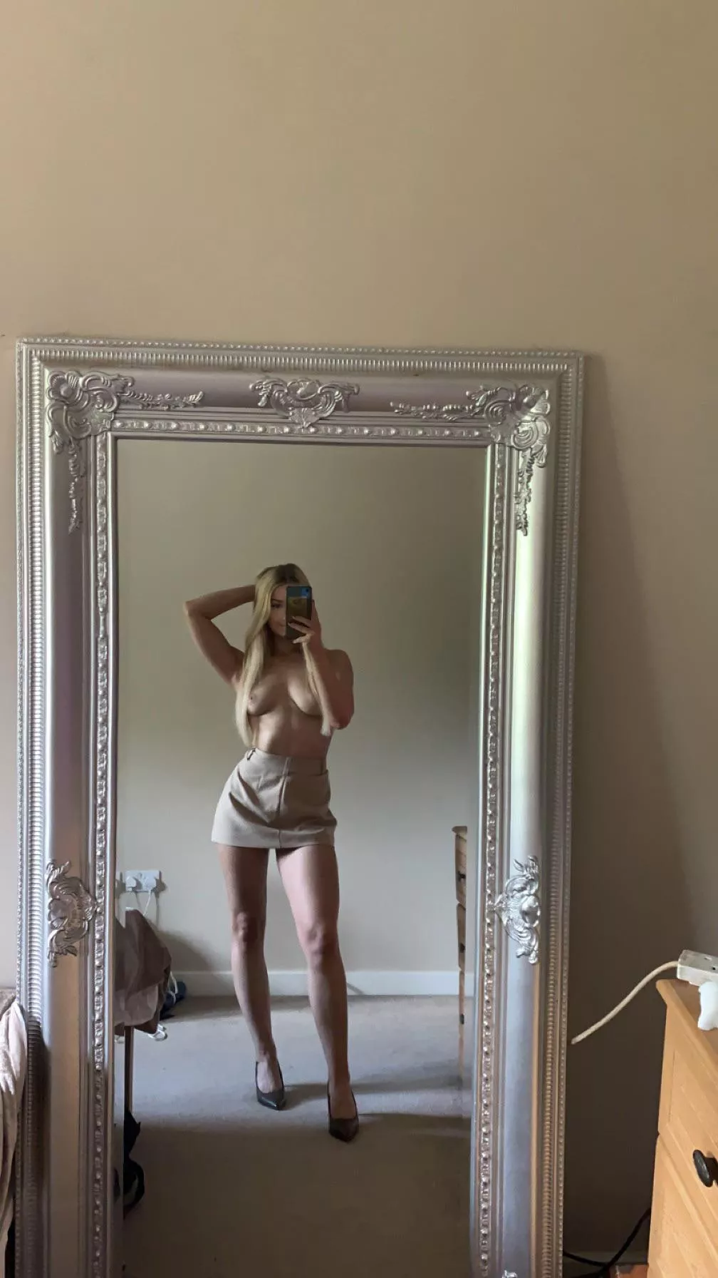 heels on or off? ☺️