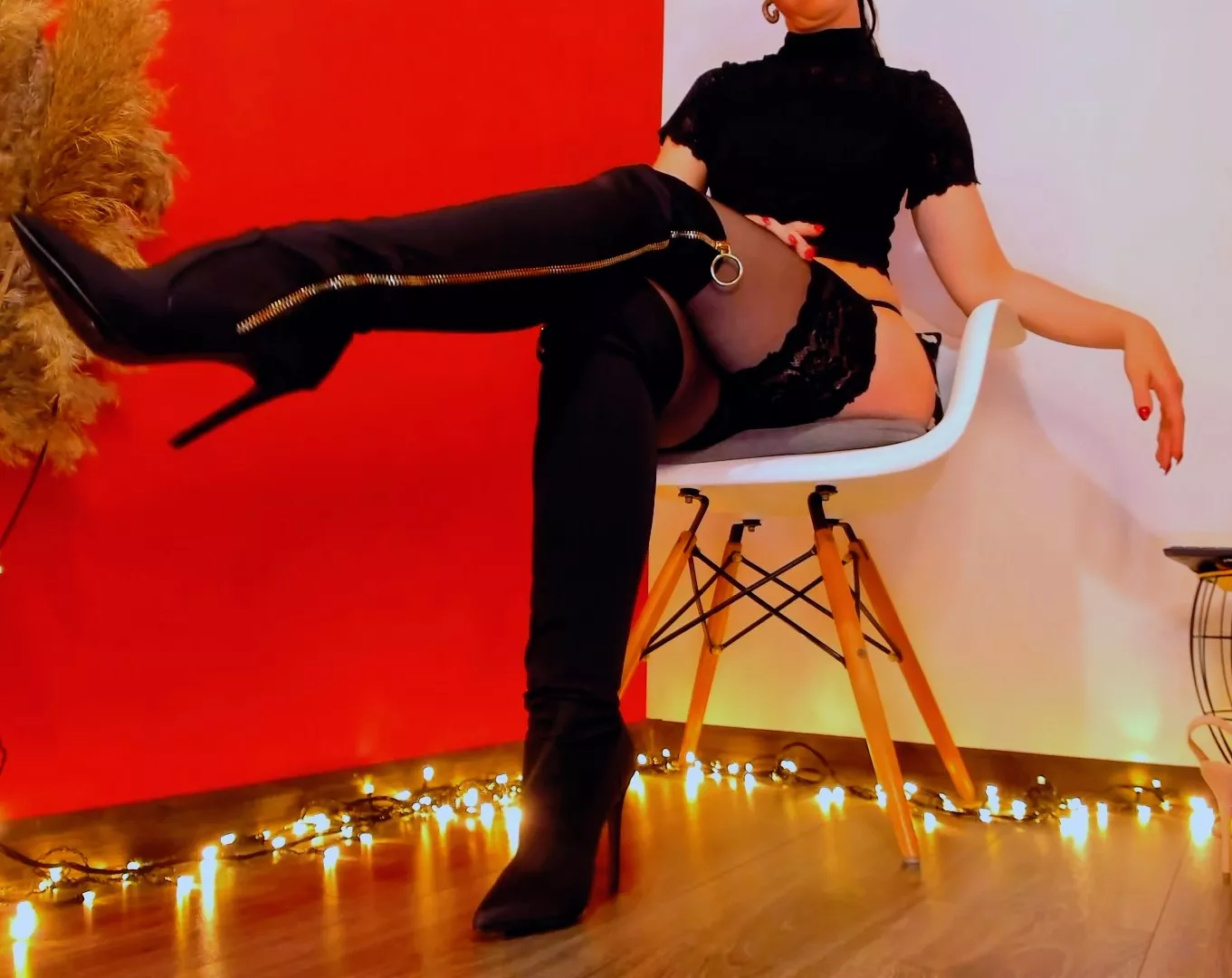 I love to decorate my legs...