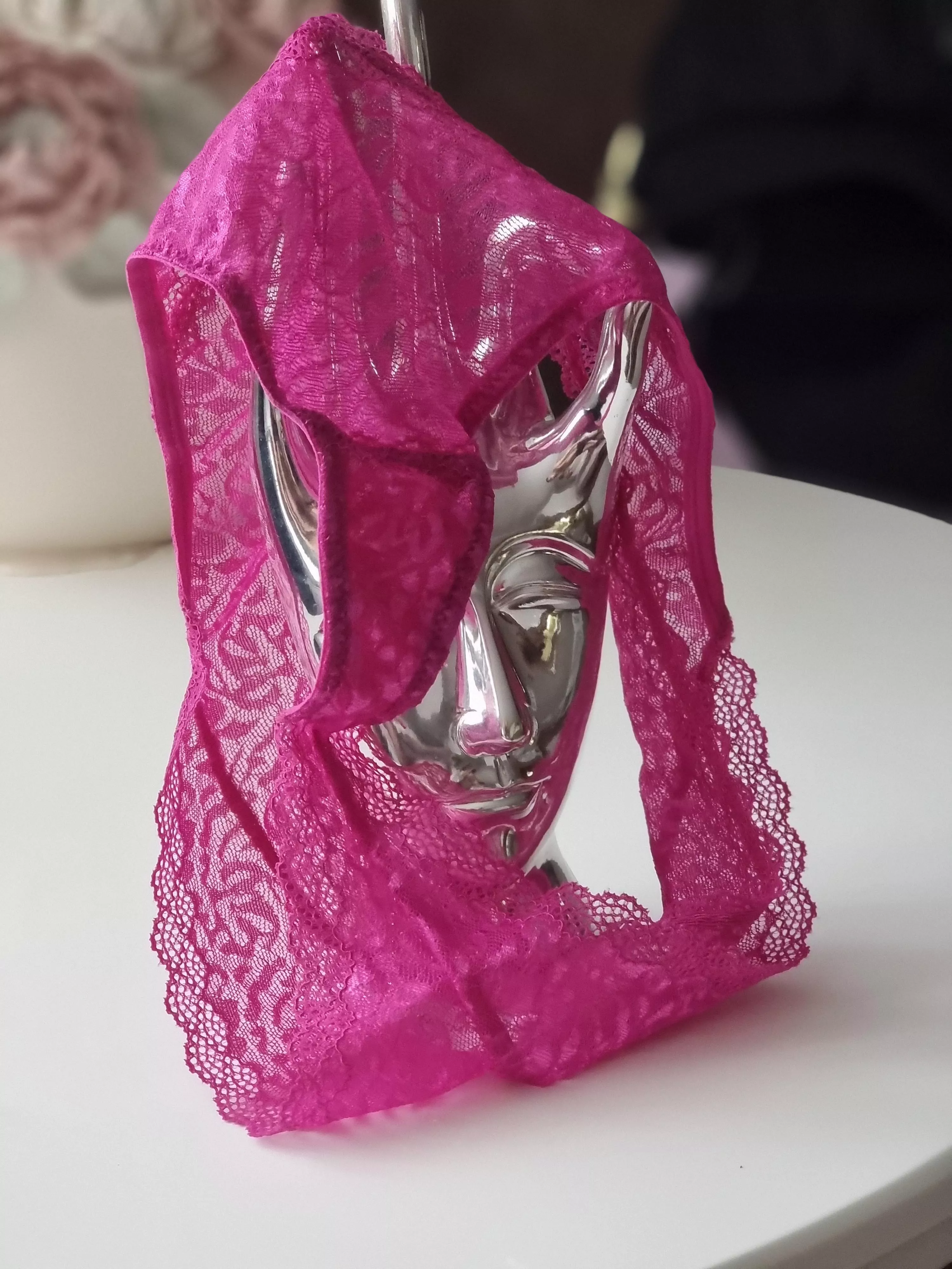 💋It should be your face, but you can't make up your mind