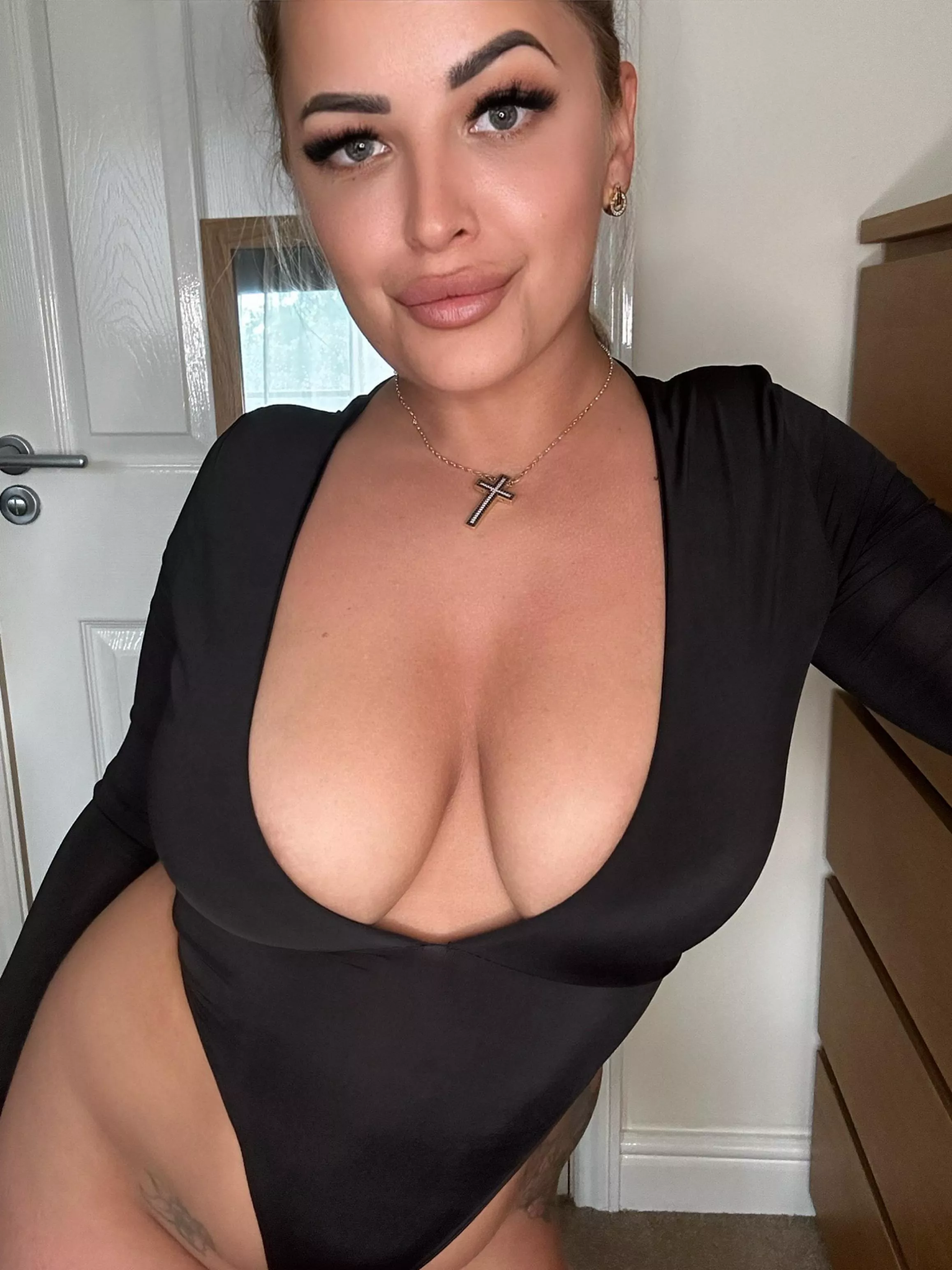 sh dont tell my hubby