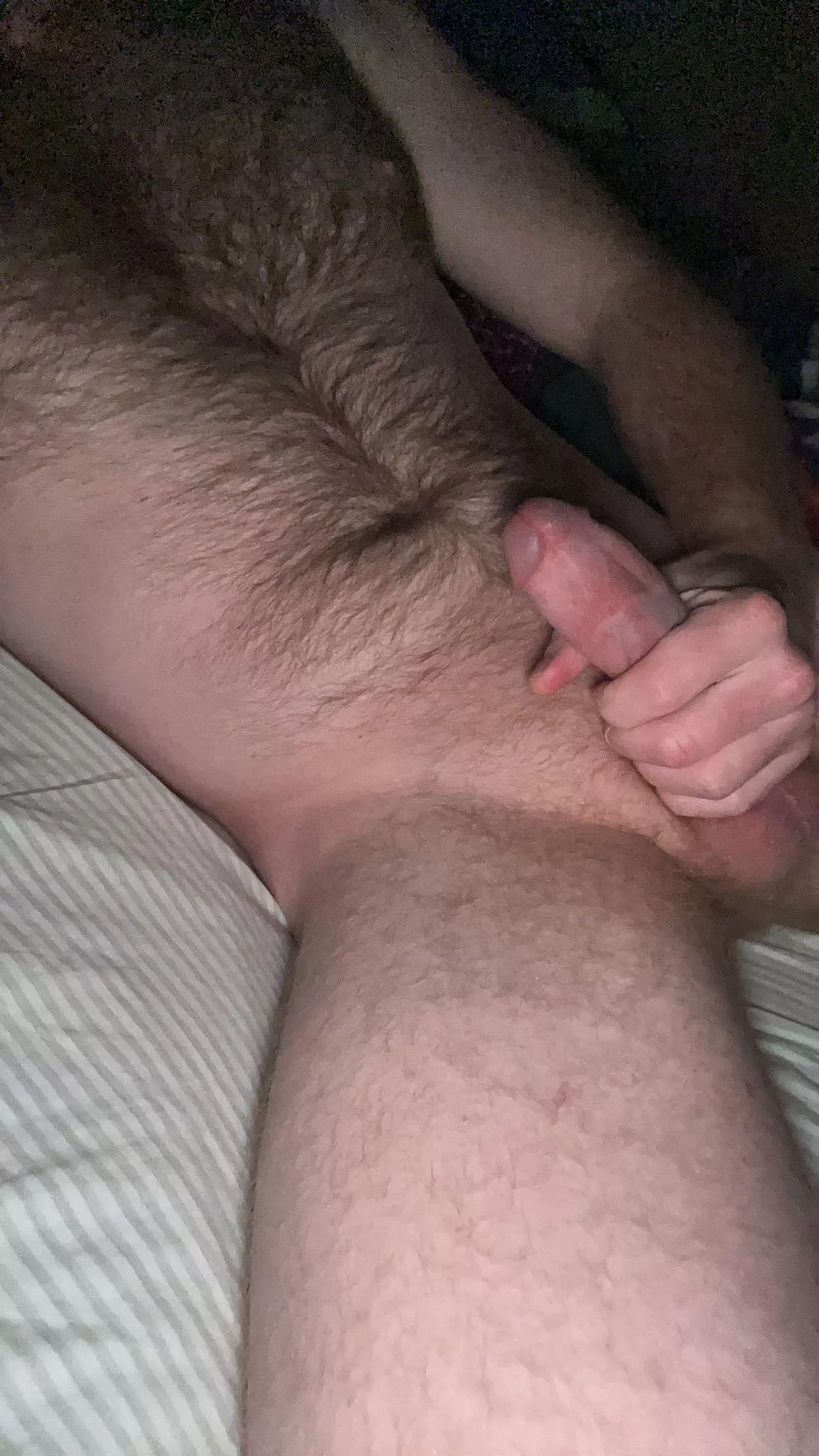 (28) can you give me a hand bro?