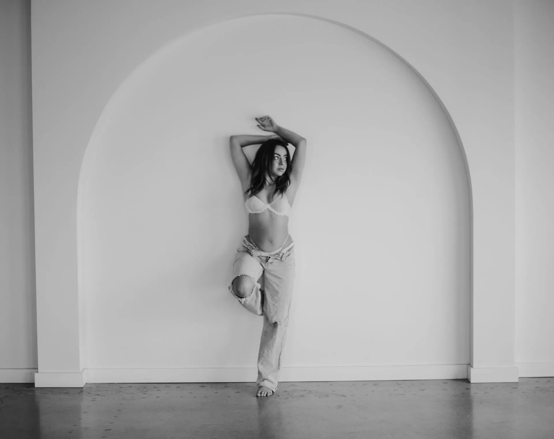 Classy sexy in black & white.