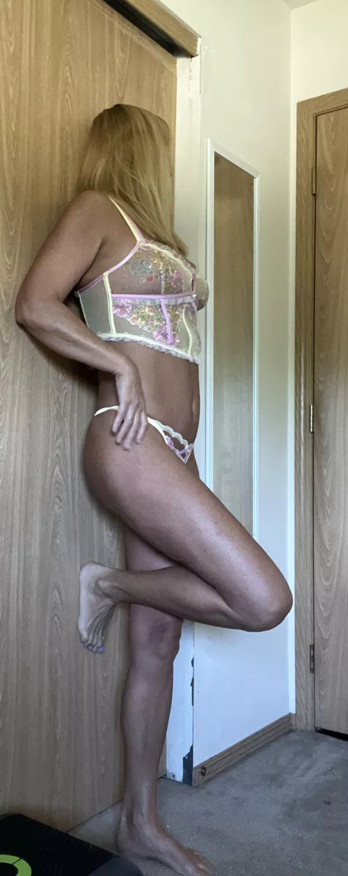 Getting my tan back…love the look!