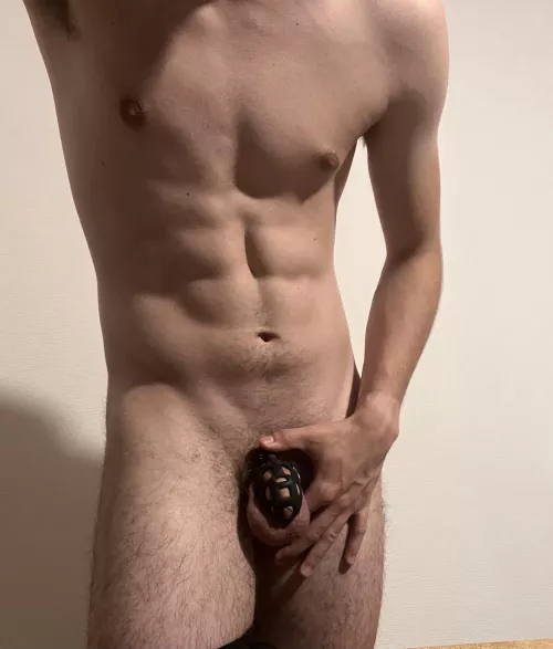 How does my new, smaller cage look? 👀