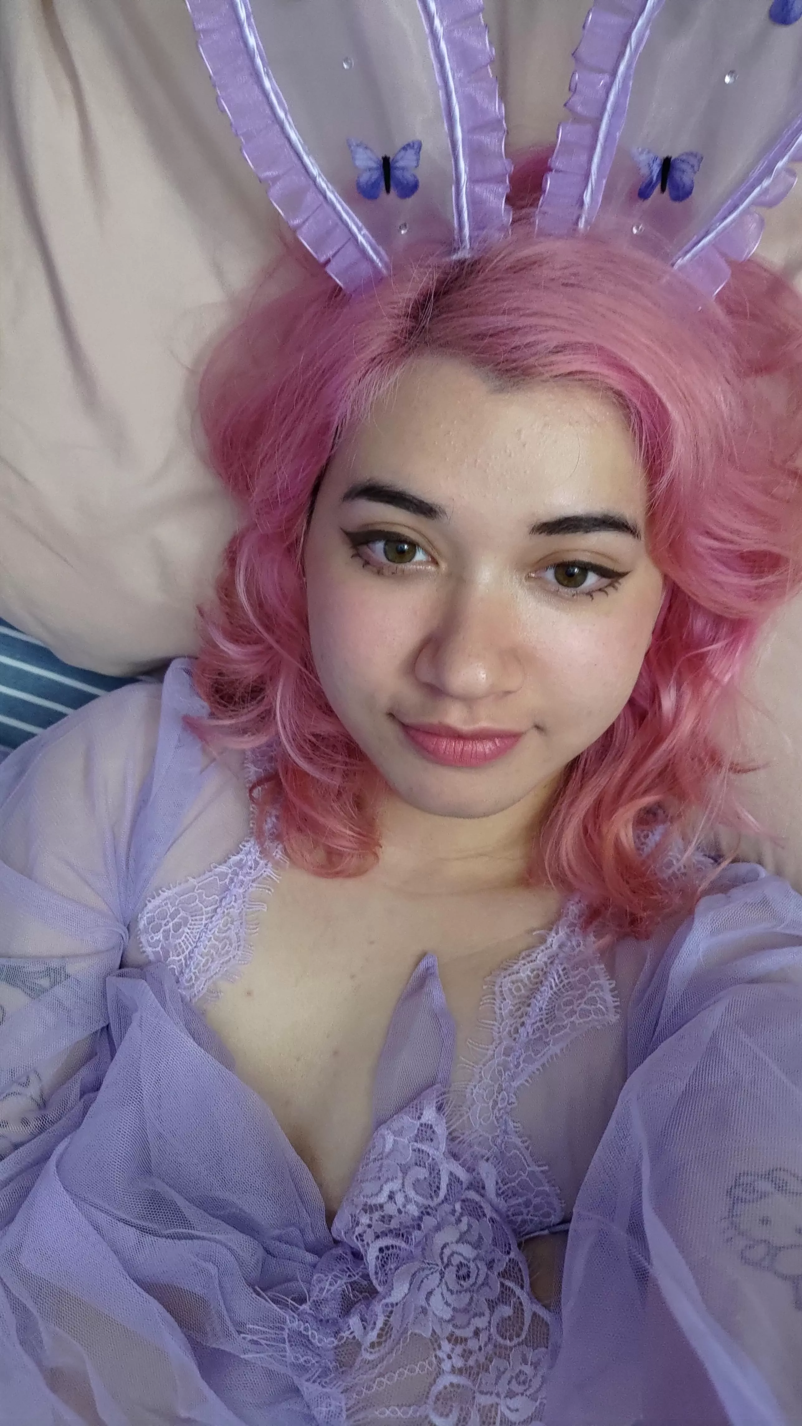 I've been sleepy all day 🥱 💤