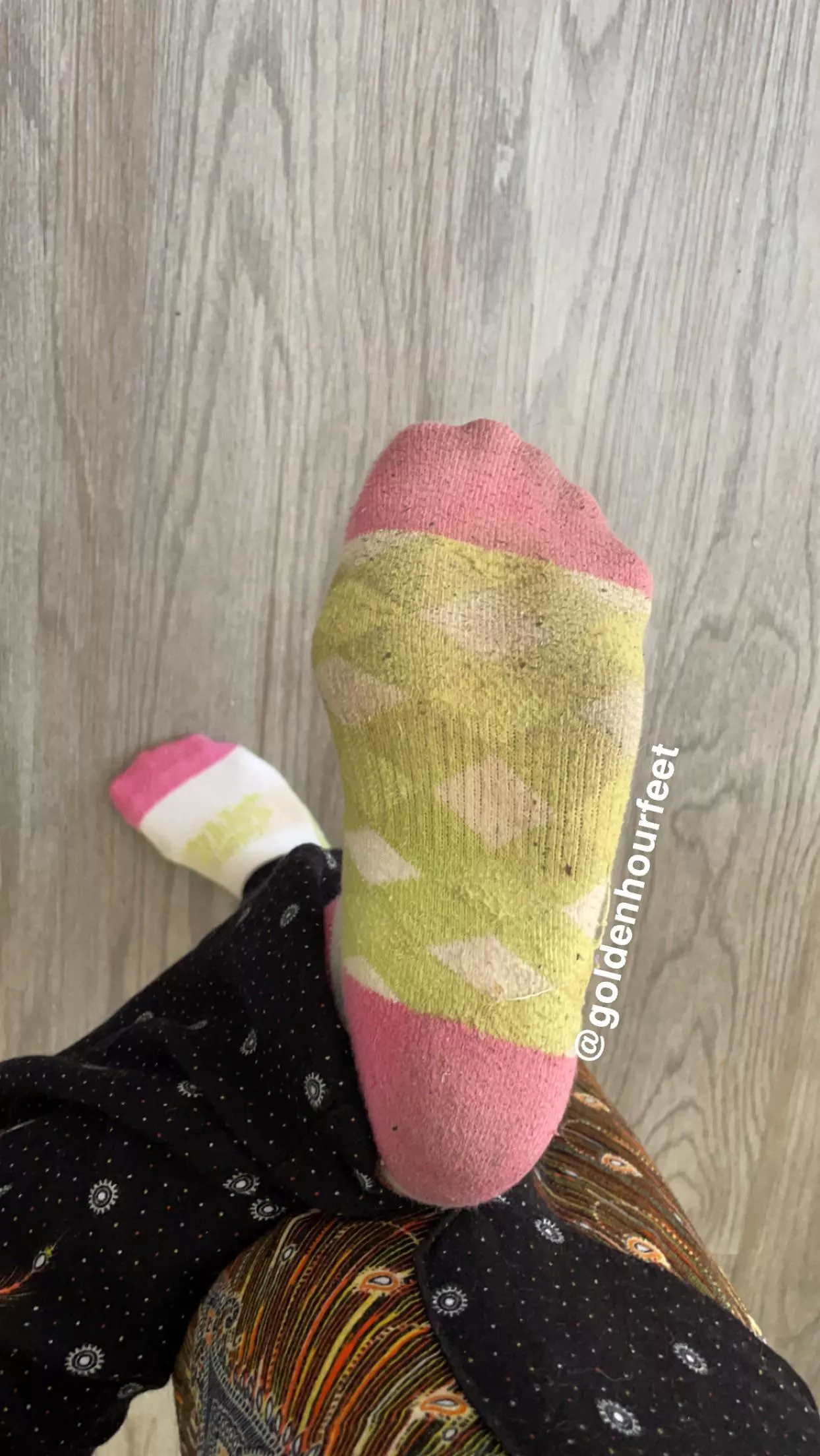 I’ve had this pair of socks for over 5 years🥵 [selling]