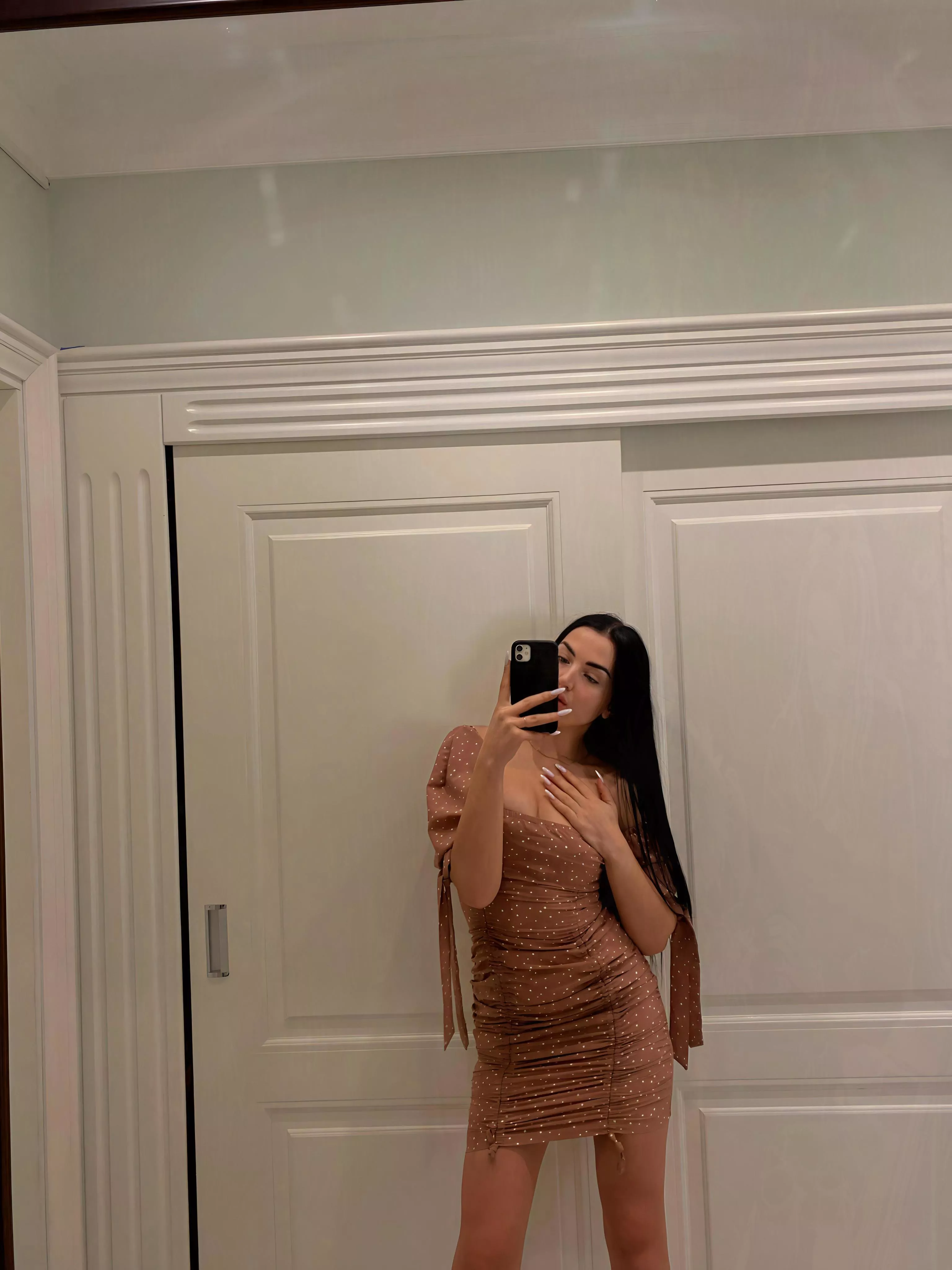 showing off my adorable body in hopes to turn you on