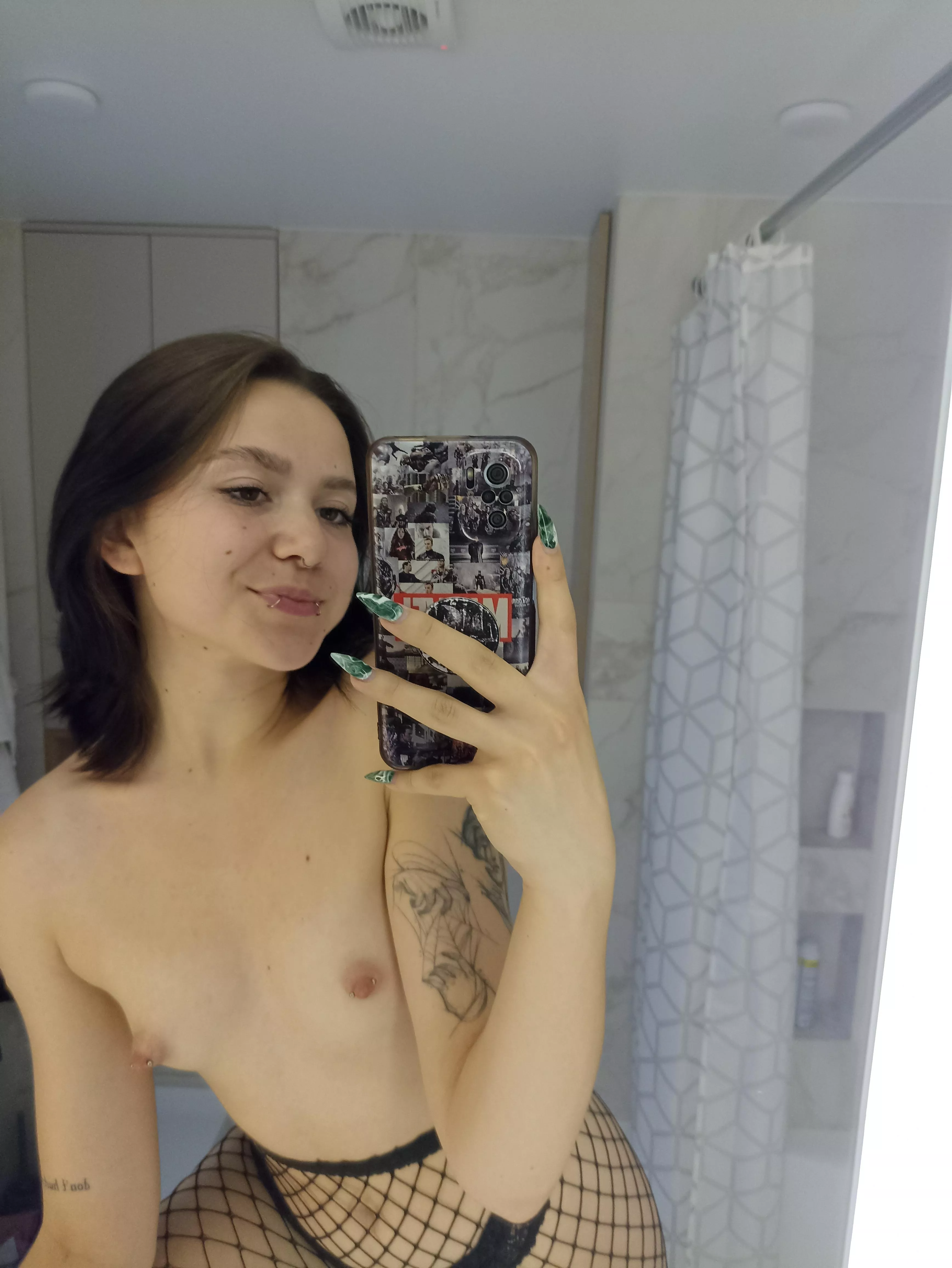 Your favorite pale whore!😘