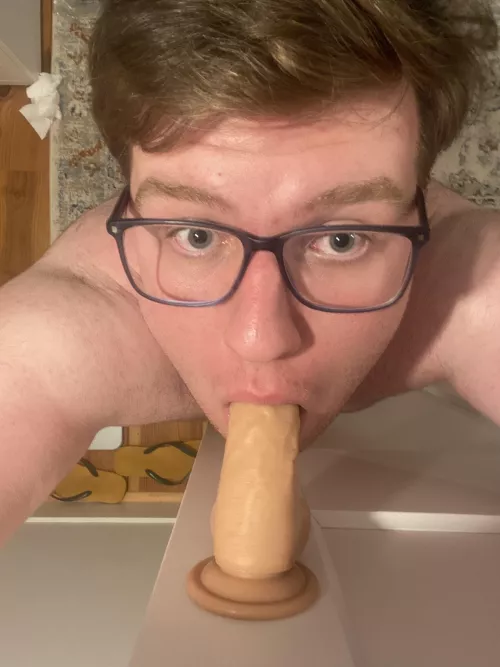 [18] Any hung alpha wanna cam and jerk off while i suck and deepthroat my dildo?