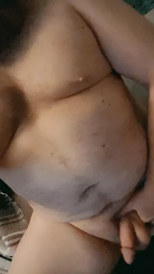 30, vers top, always horny and looking for new friends ;) hmu!