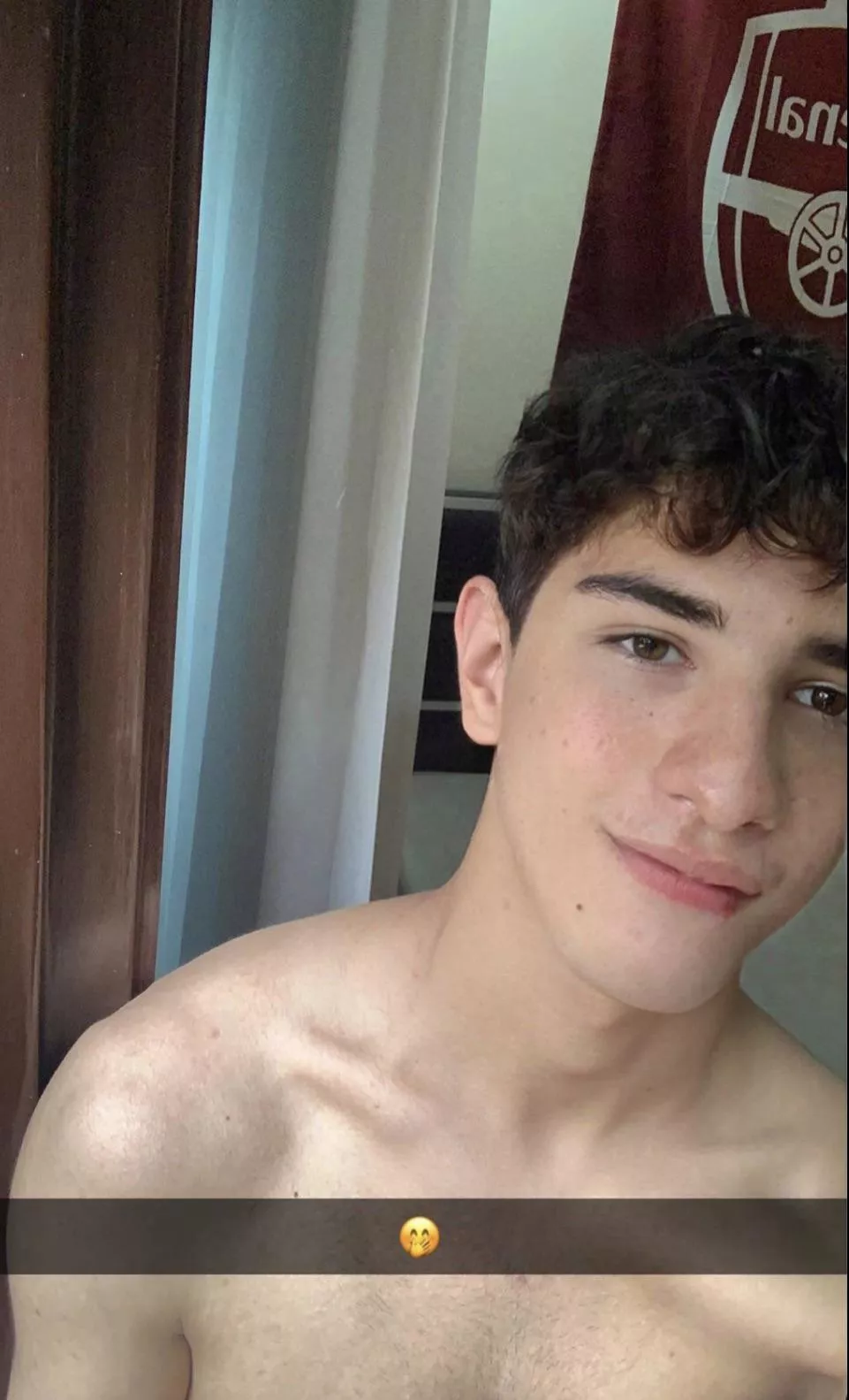 Accidentally cut my lip 🤭