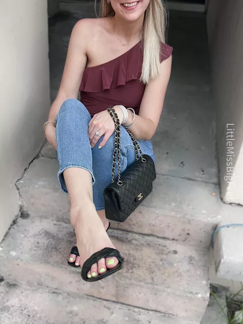 Could you resist stopping if you saw me posing in Public?